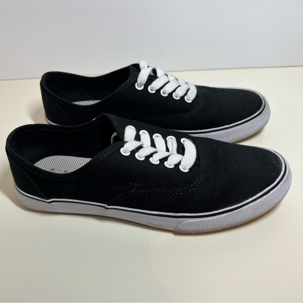 A New Day Shoes Lace Up Sneakers Women’s Size 7